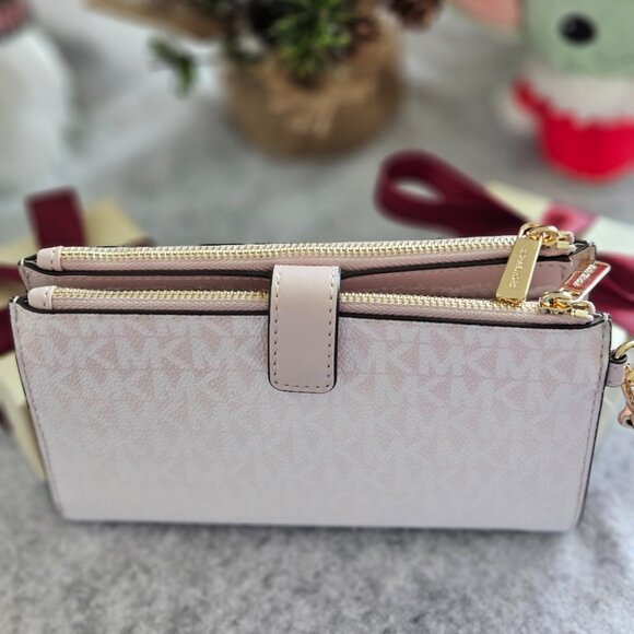 Michael Kors - Jet Set Travel Signature Logo Smartphone Powder Blush Wallet - Picture 2 of 6